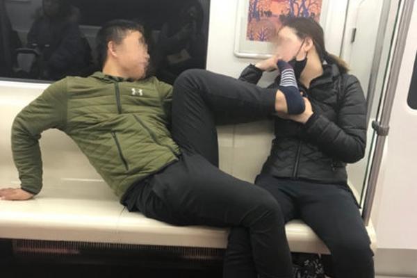 吸血鬼崛起魅惑状态怎么用比较好
